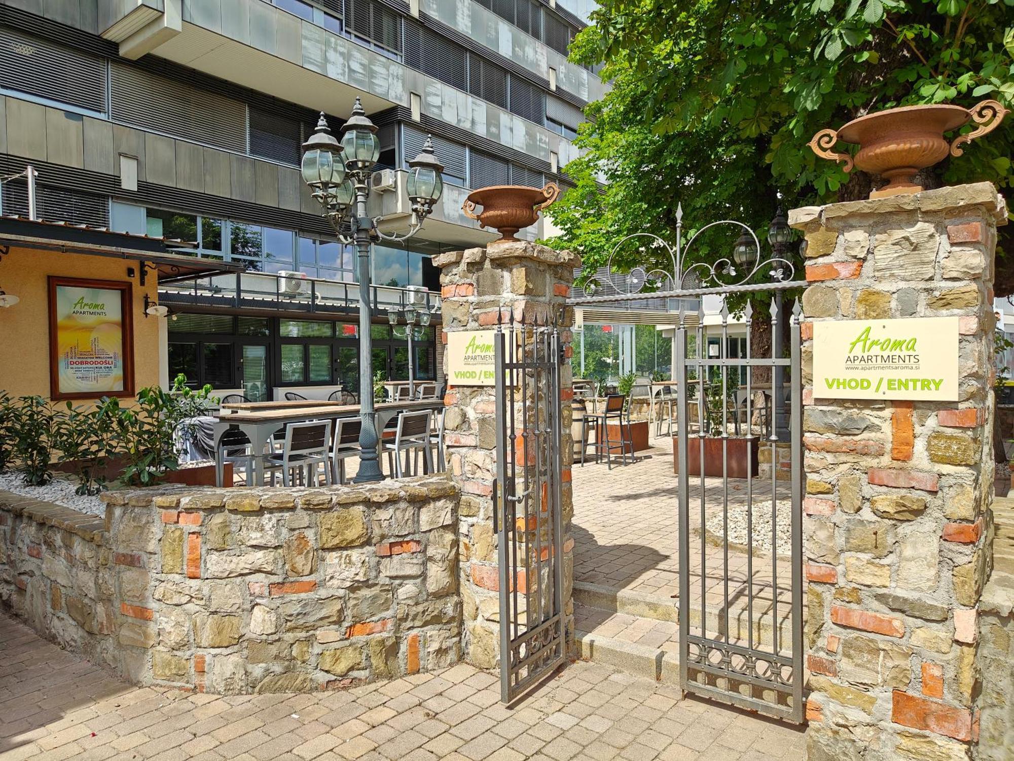 Aroma Apartments Любляна Екстер'єр фото
